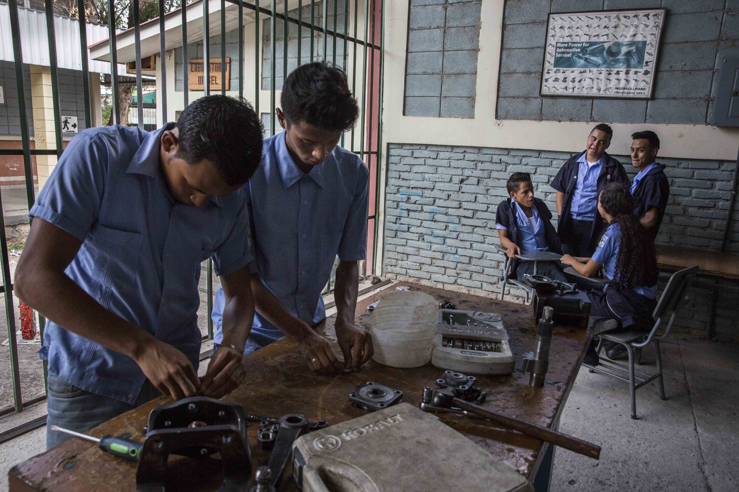  Boy and girls inside the premieres of a school in a vocational school of the capital Tegucigalpa. This neighborhood under the control of the 18 Street Gang (M-18). The M-18, it is also known as the army of the children, because of the age of the mem