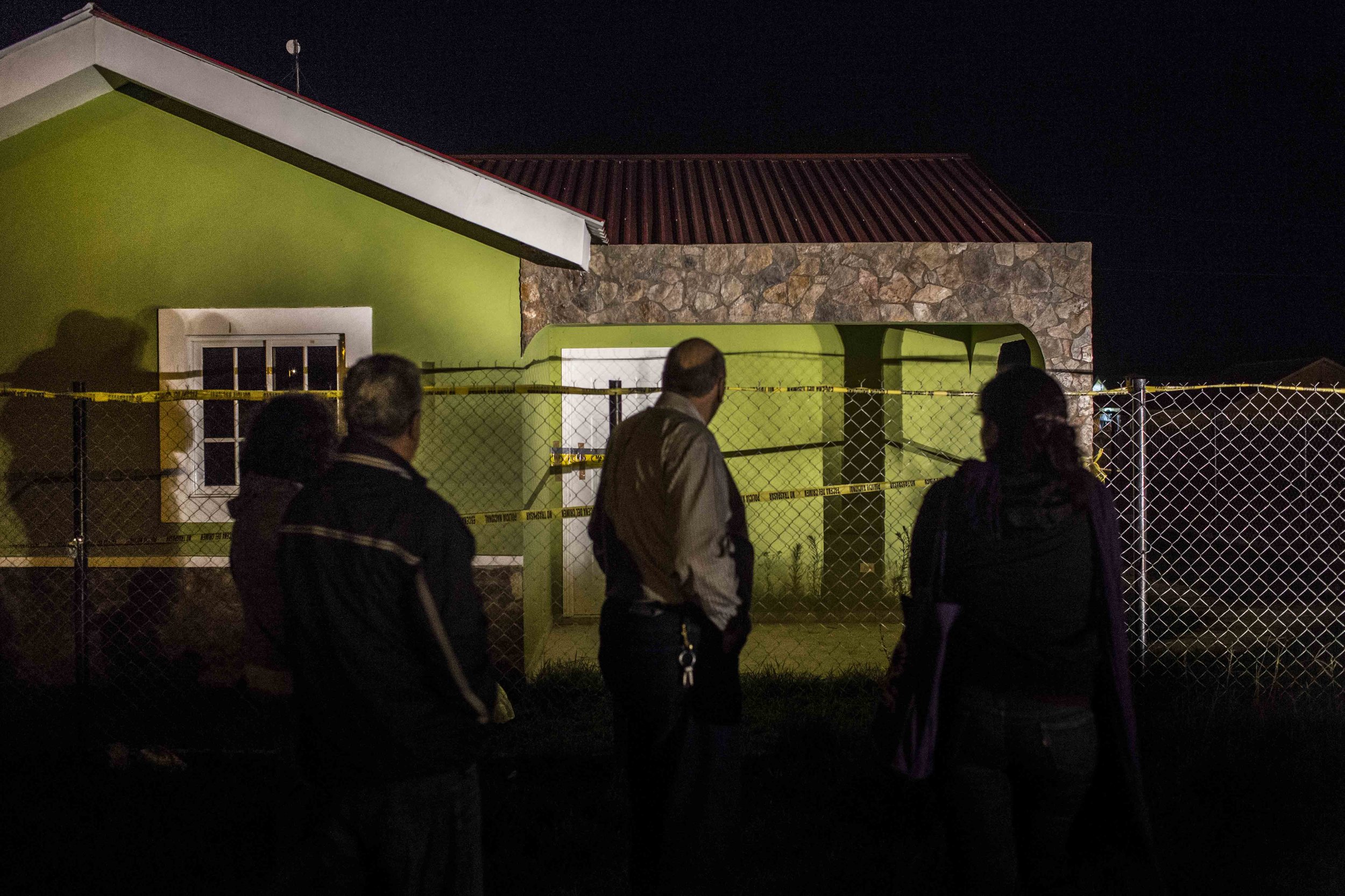 Members of the organization Cophin, out of the house where the beginning of March, a commando of two people at night murdered in cold blood environmentalist Berta Caceres, their colleague and friend.