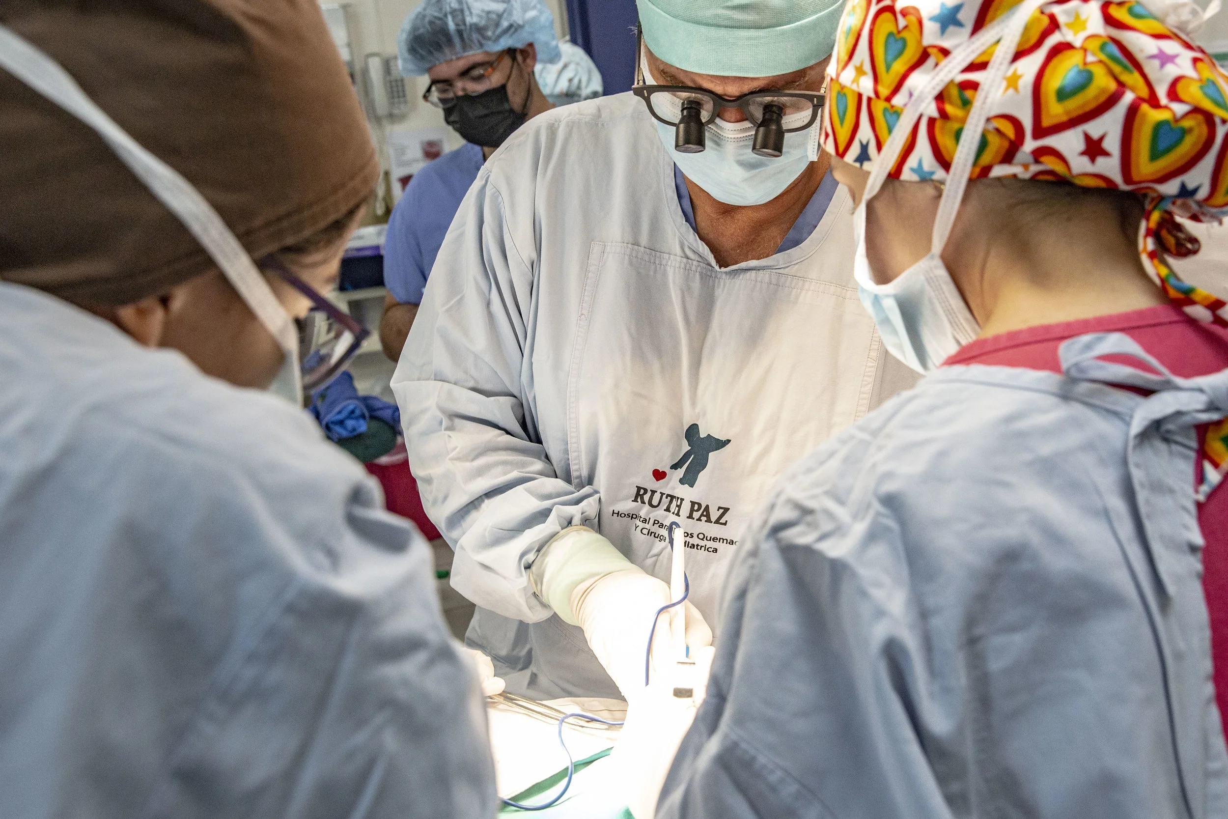 Dr.Craniotti, pediatric surgeon and specialist in anorectal disfunctions operates a child at the Ruth Paz hospital in San Pedro Sula, Honduras.