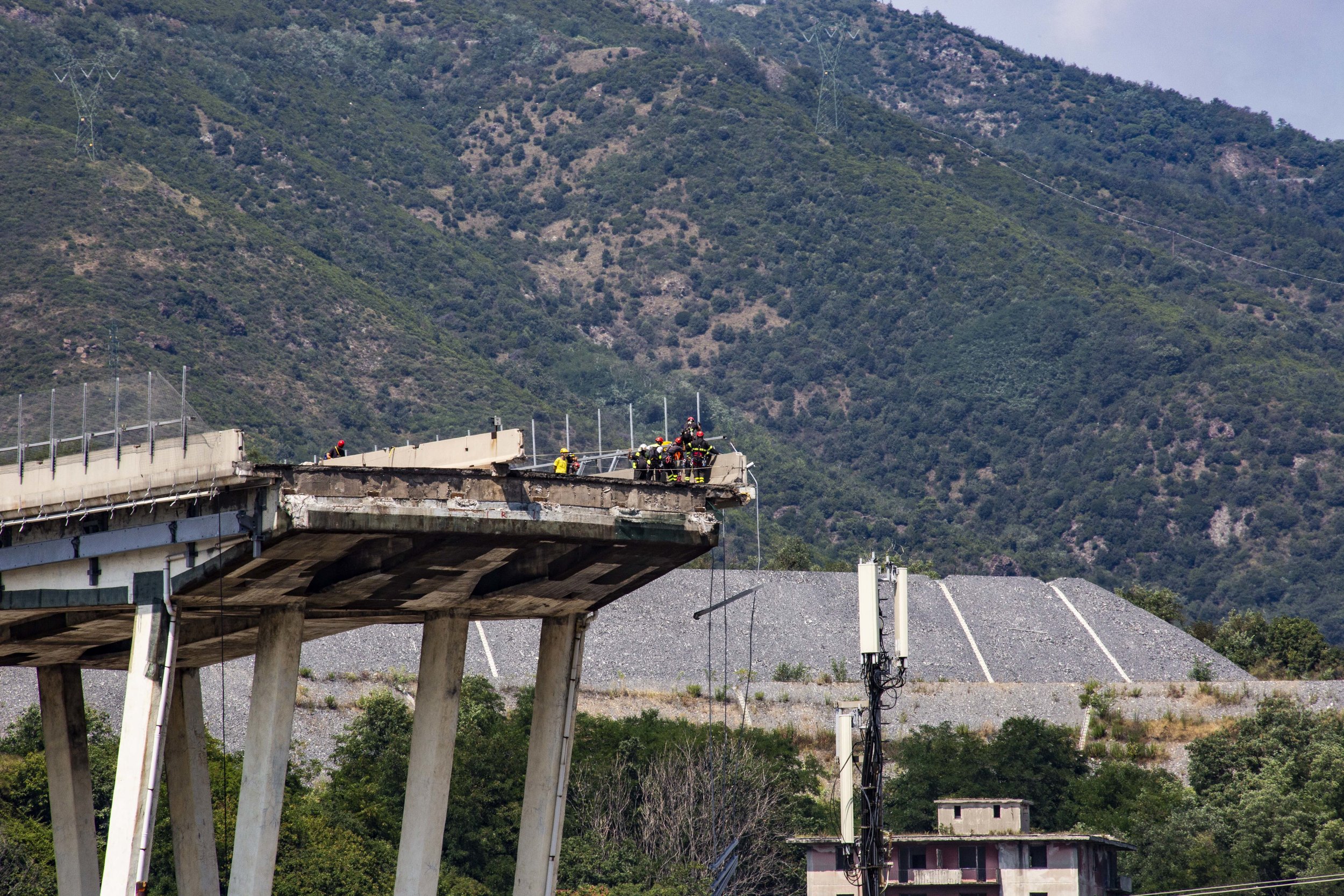 FrancescaVolpi_Morandi bridge10.jpg