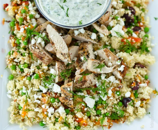 Poulet à la grecque, couscous aux herbes & Tzatziki