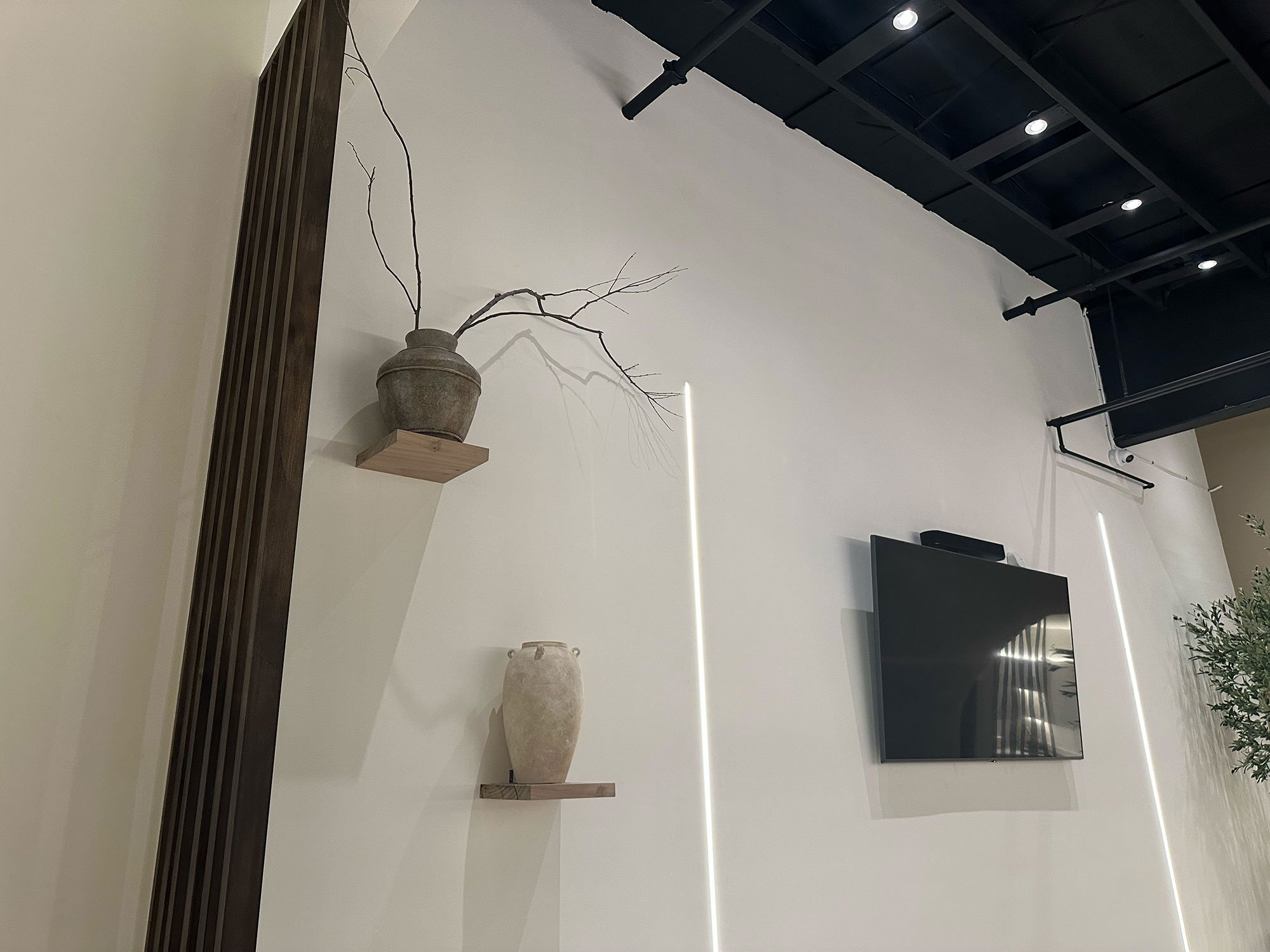 PaulDavidSalon_Interior_9.jpg