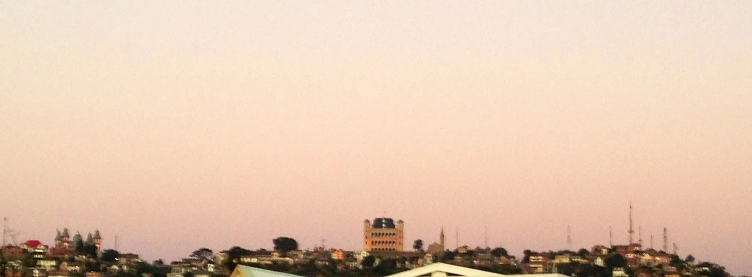 FESIBOKY SY NY LITERATIORA ?