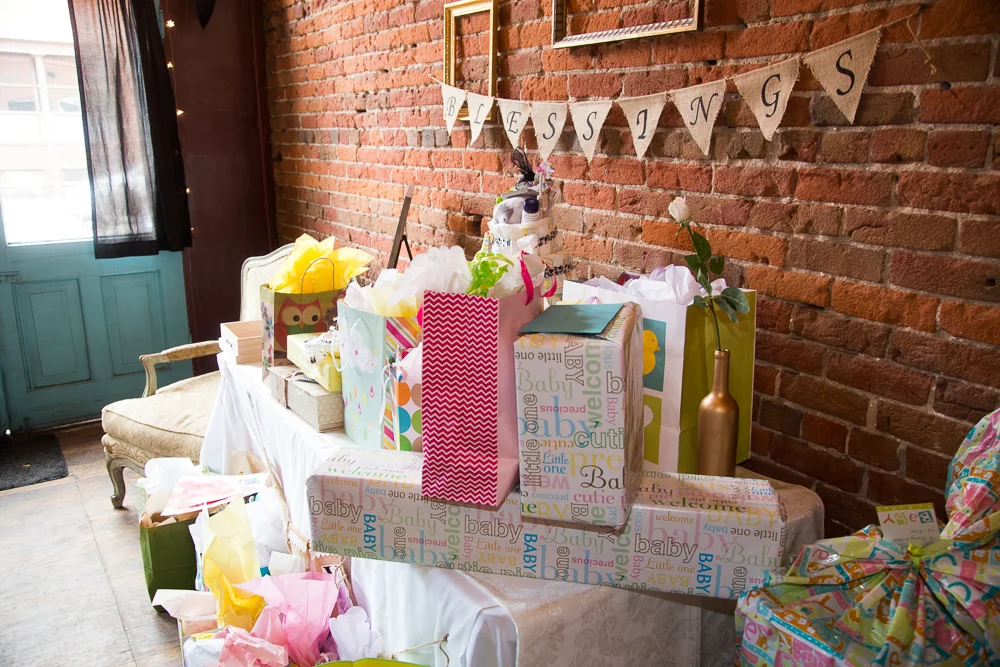 baby shower gift table