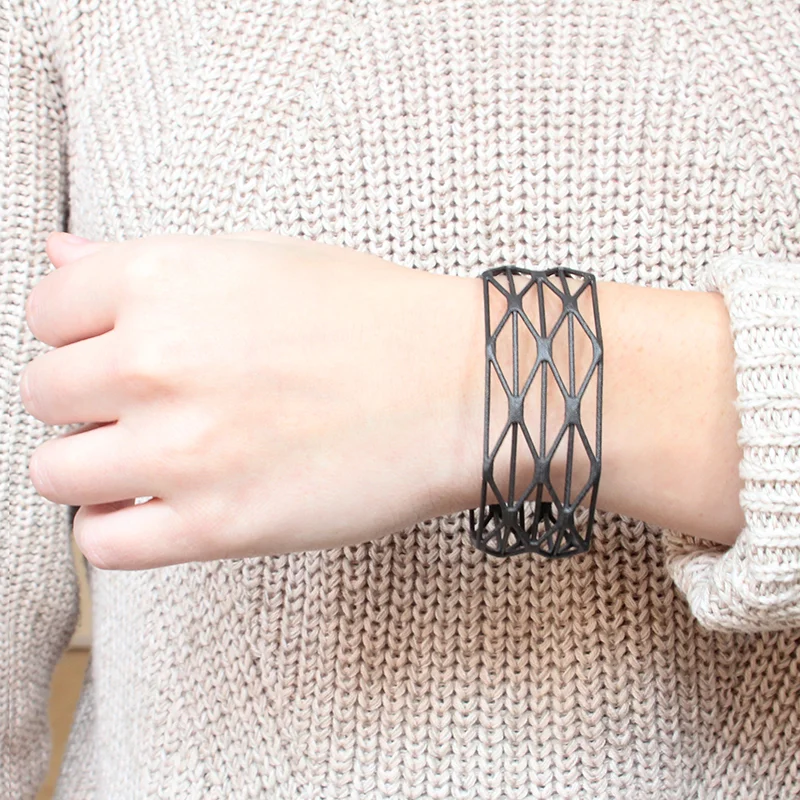 Simplus Design FORMA Lite Bracelet_06.jpg