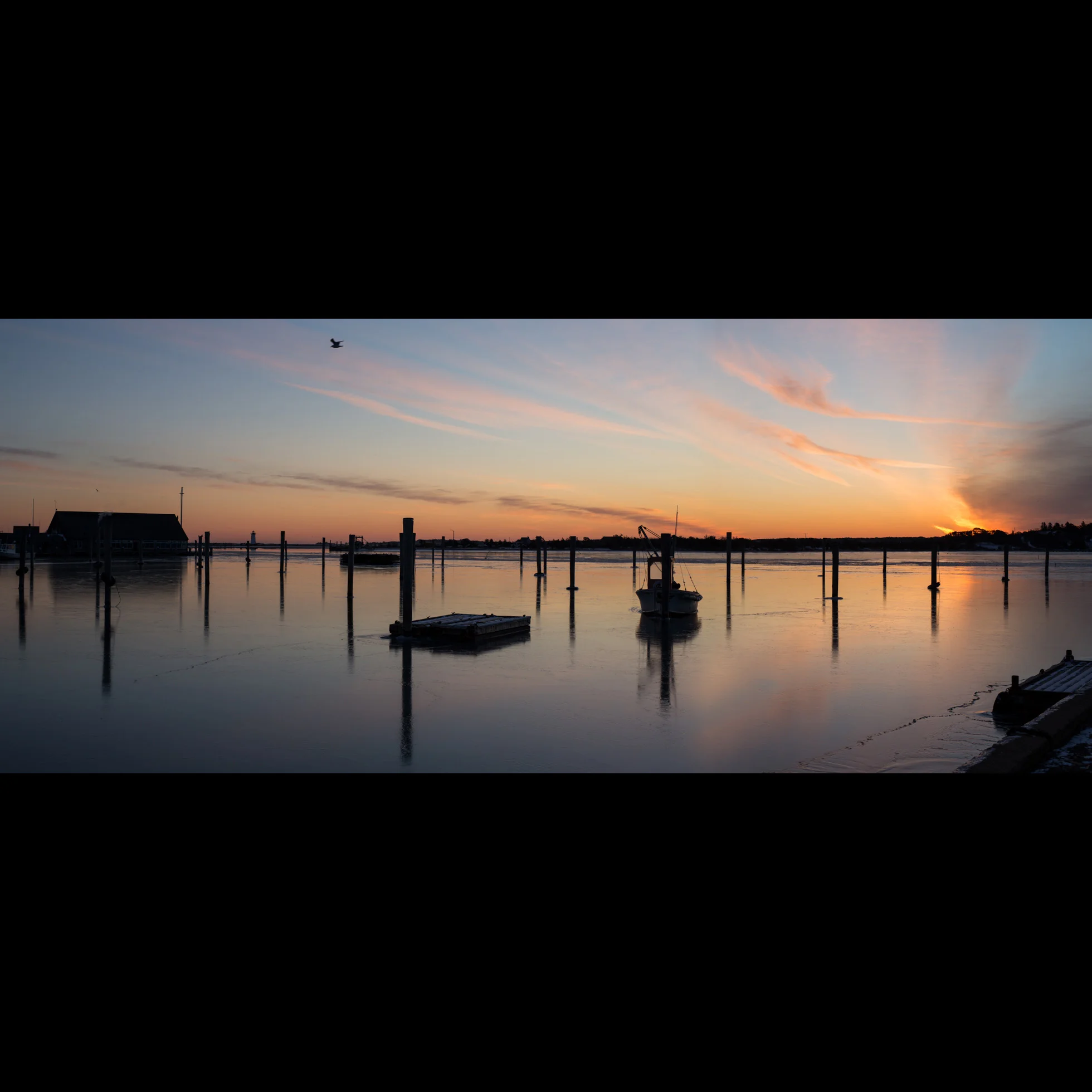 2.15 EDGARTOWN HARBOR ICE