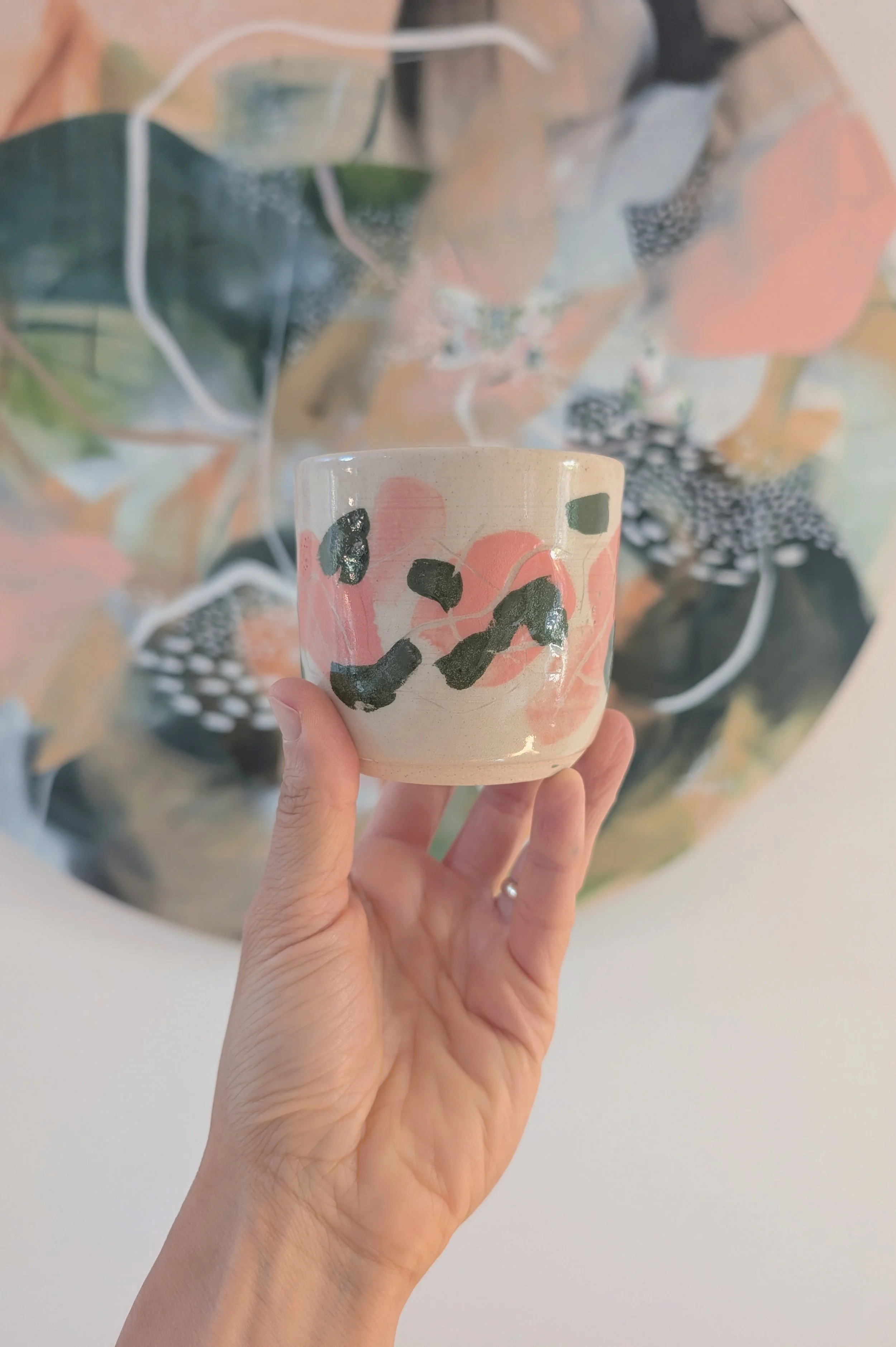 Handcrafted & Hand-painted cup - Flow