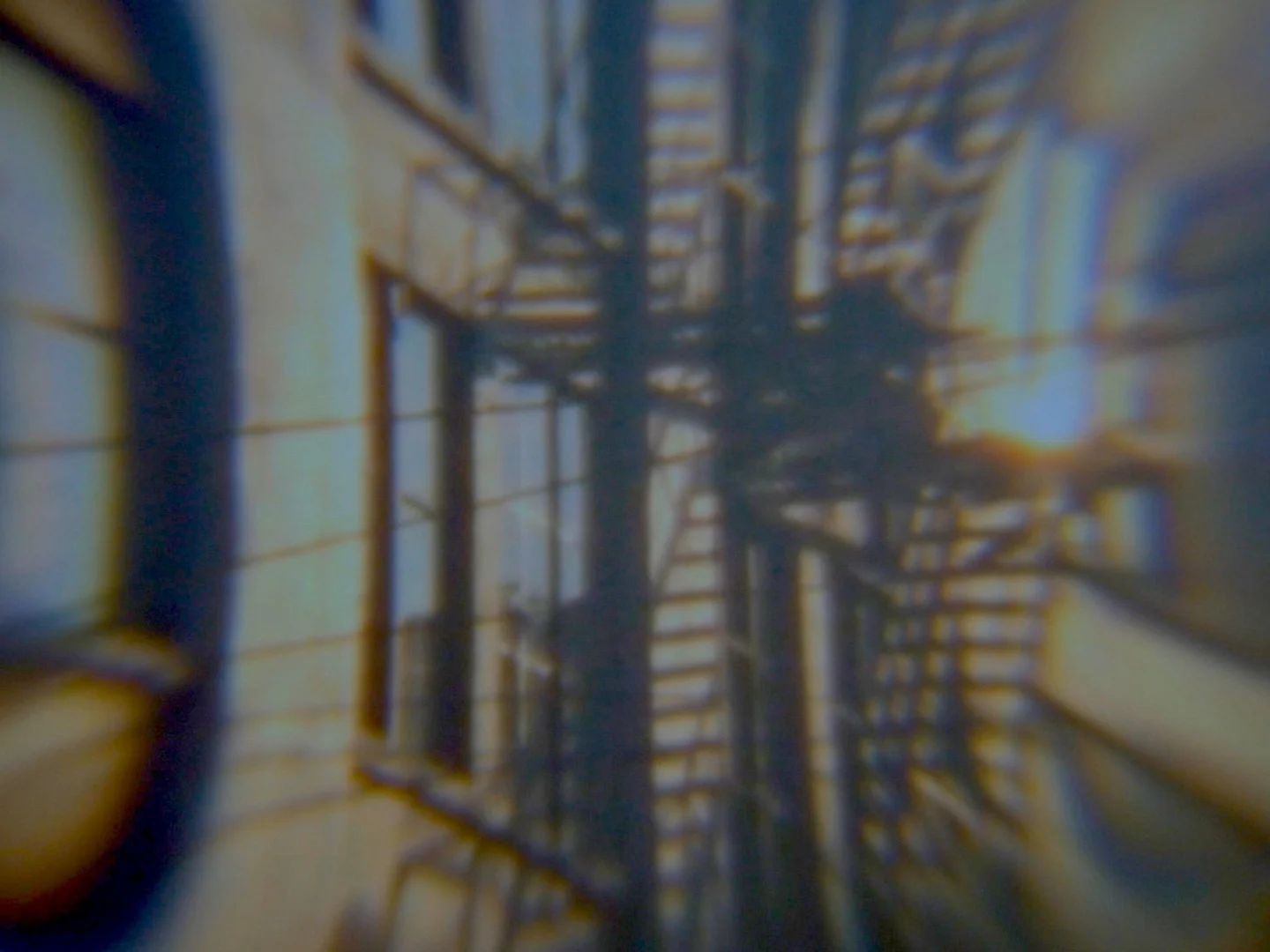 Facing the Waves Eva Kolcze 2016 | 4 minutes | Canada | 16mm | color | silent A study of light and shadows on a late summer afternoon. -EK