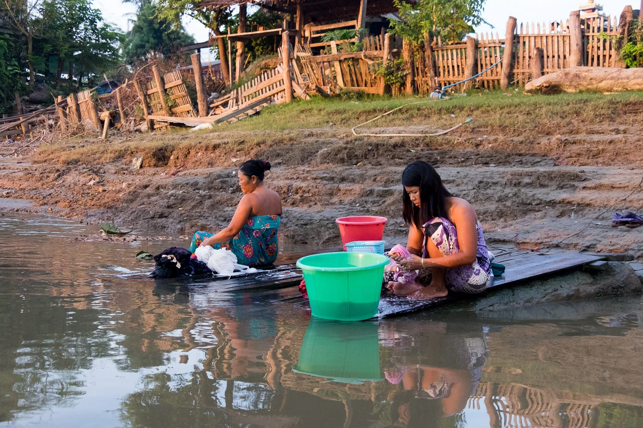  The Irrawaddy River near Katha.  Burma 2015 - Francesco Vicenzi Photography 