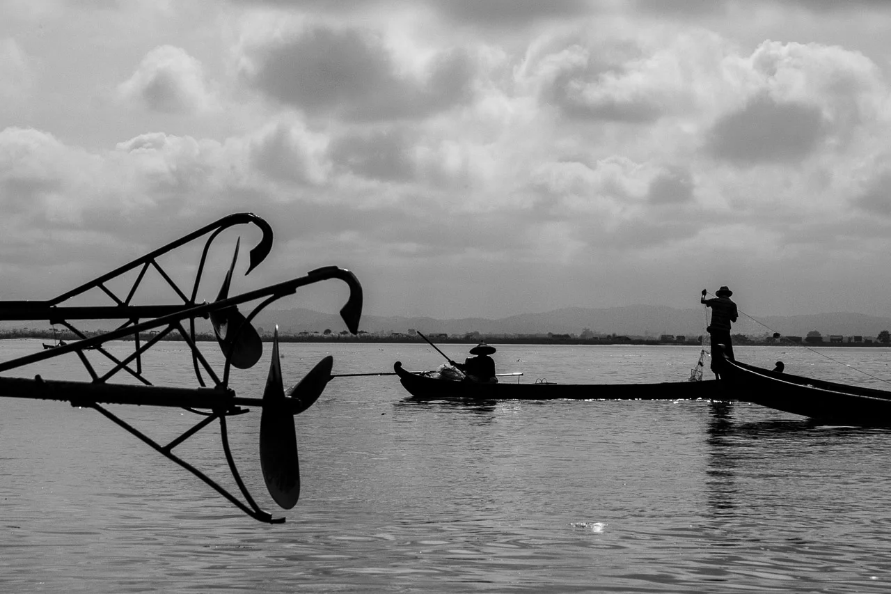  Fishermen on the Irrawaddy River, the county's largest river and most important waterway.  Burma 2015 - Francesco Vicenzi Photography 