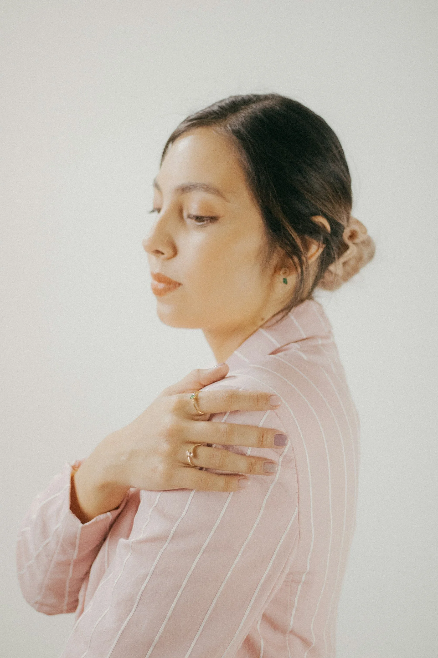 Finding Relief: How Chiropractic Care Can Help with Frozen Shoulder and Shoulder Bursitis