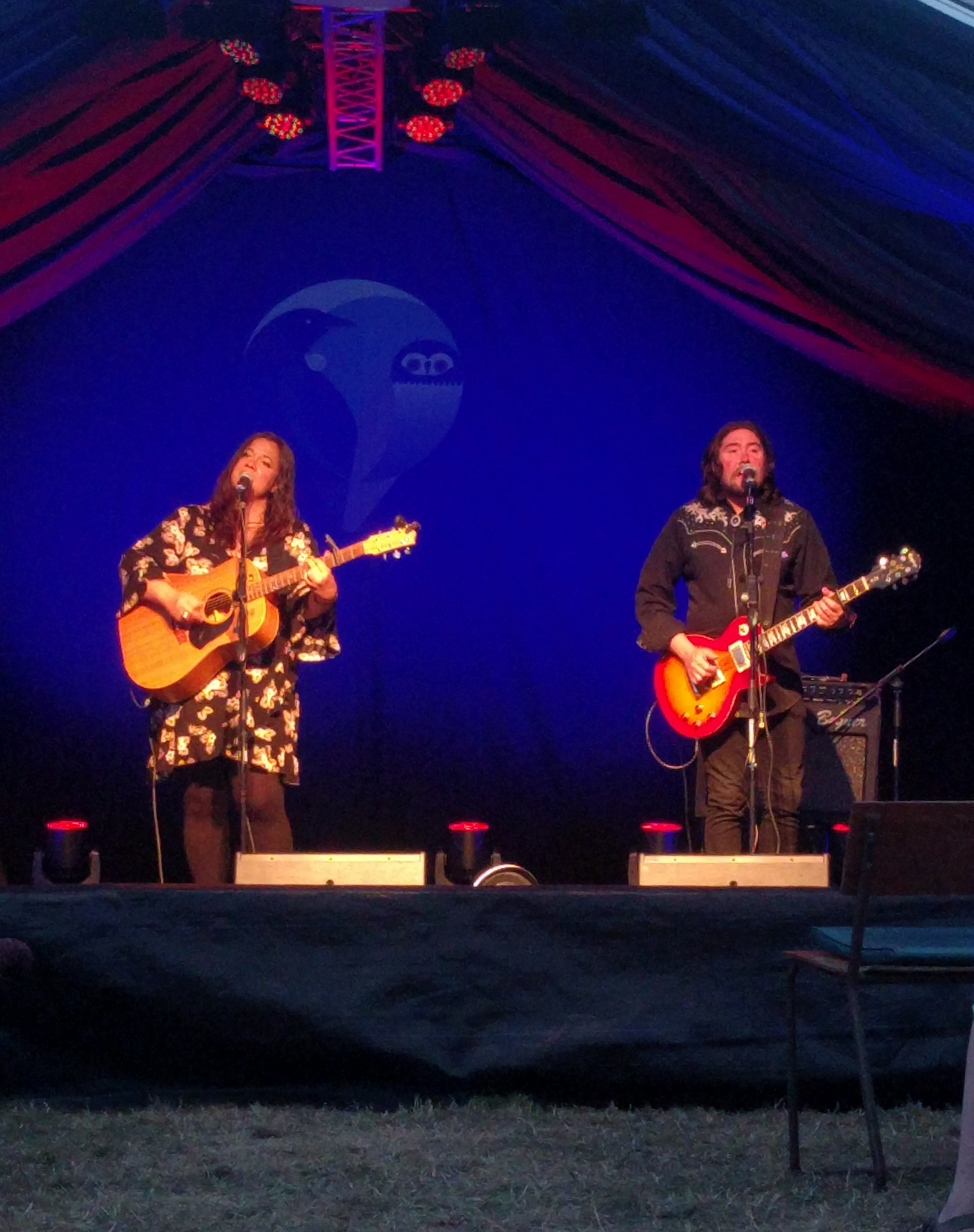 Jo Little and Jared Smith performing at the Whare Flat Folk Festival 17/18