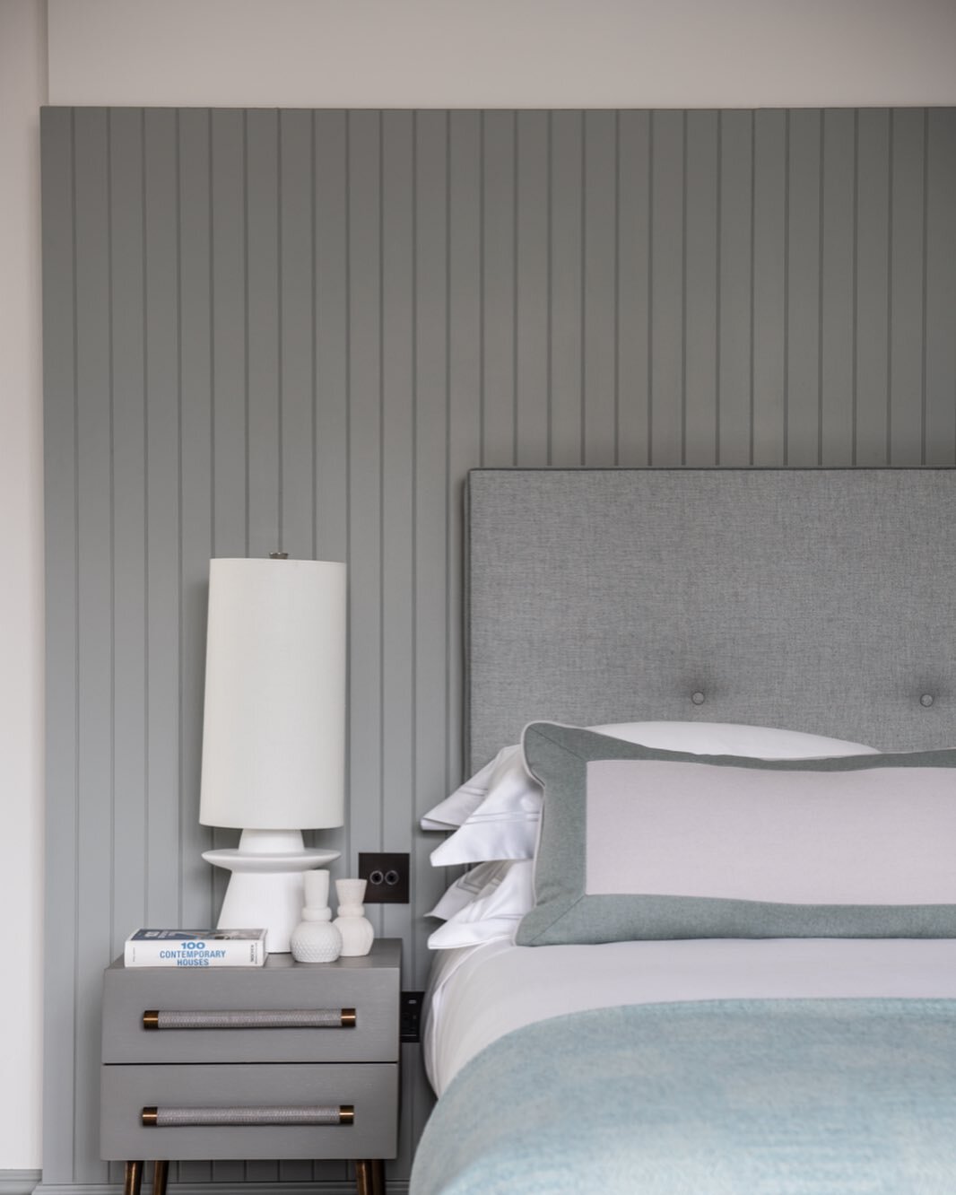 Simple, calm bedroom we designed for this loft space. 
Interiors @schillerbeynoninteriors Photography @jodystewartphotography Architecture @shapelondonarchitects Construction @portviewfitout  #panelling #bedroomdecor #calm #calminteriors #chill #slee