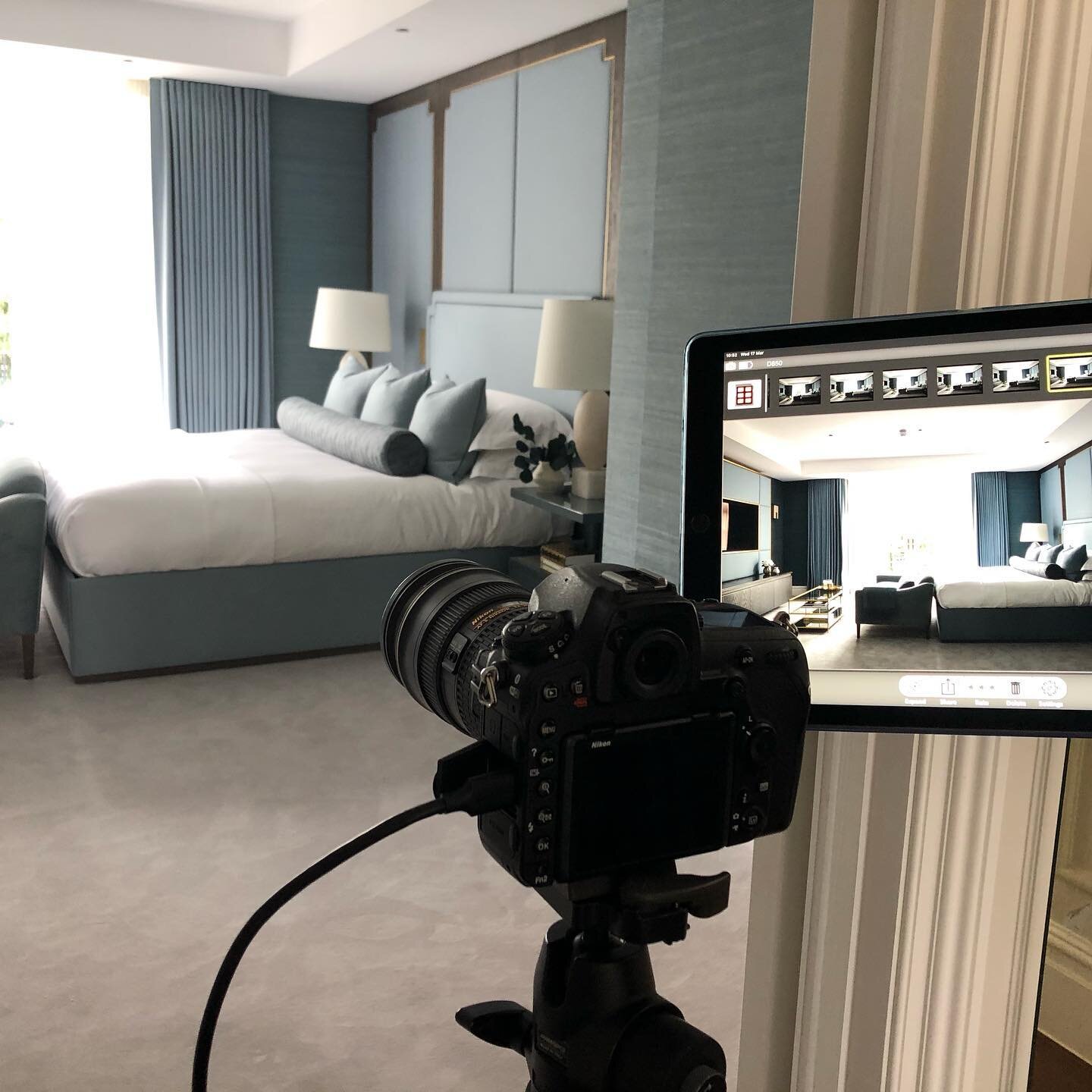 Photoshoot day is finally here 🙌 Enjoying capturing this beauty of a house on camera with @jodystewartphotography .
.
.
#interiordesign #livingthedream #londonlife #interiorstyling #primeresi #hampsteadheath