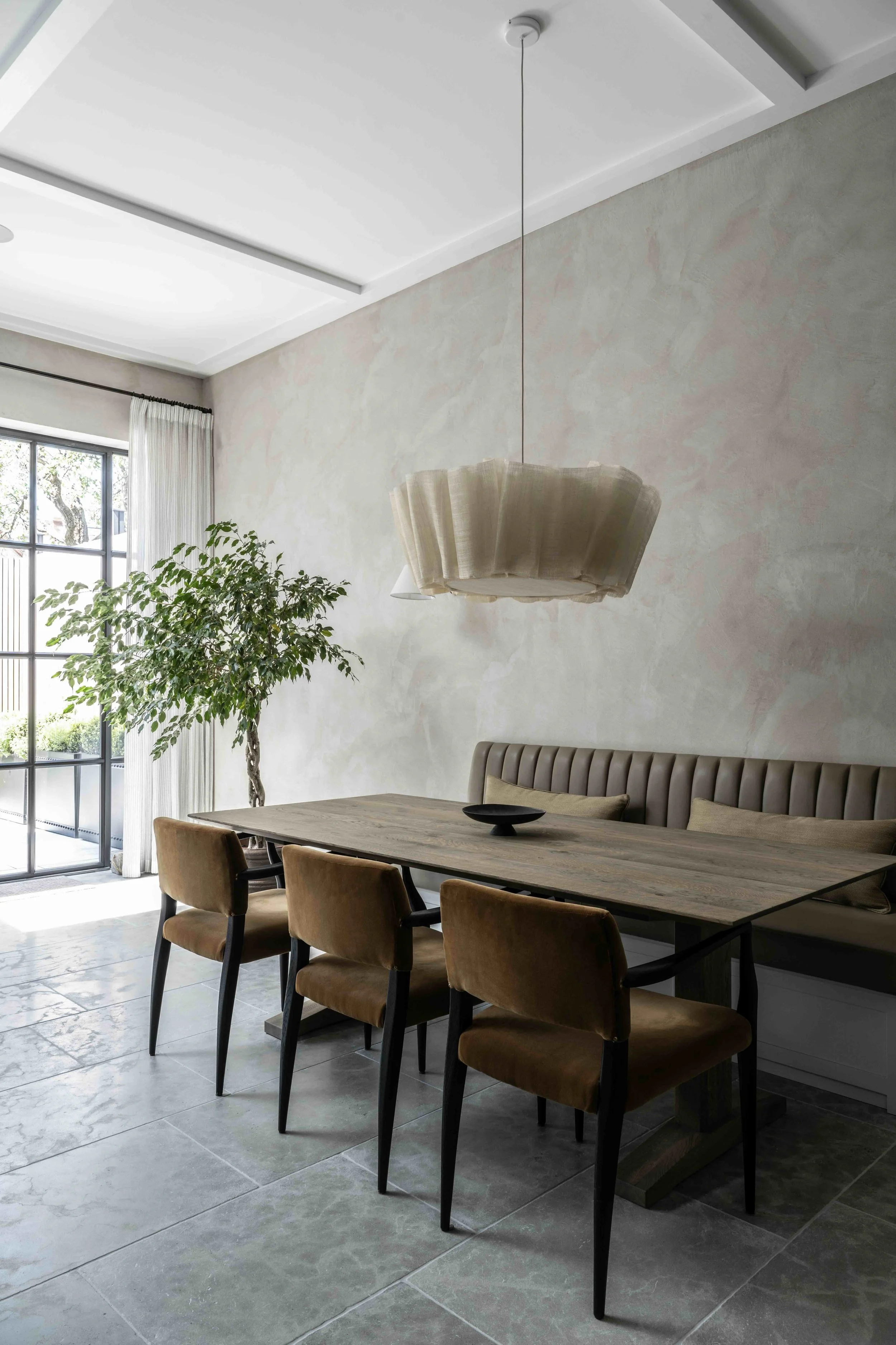 Kitchen 07 banquette seating.jpg