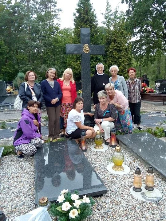 000000 (2) (Copy).jpg