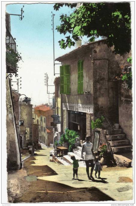 Restaurant des Peintres, Cagnes: "I had pâté (thrush, which put me off a bit), chicken and chips, and meringue Chantilly"