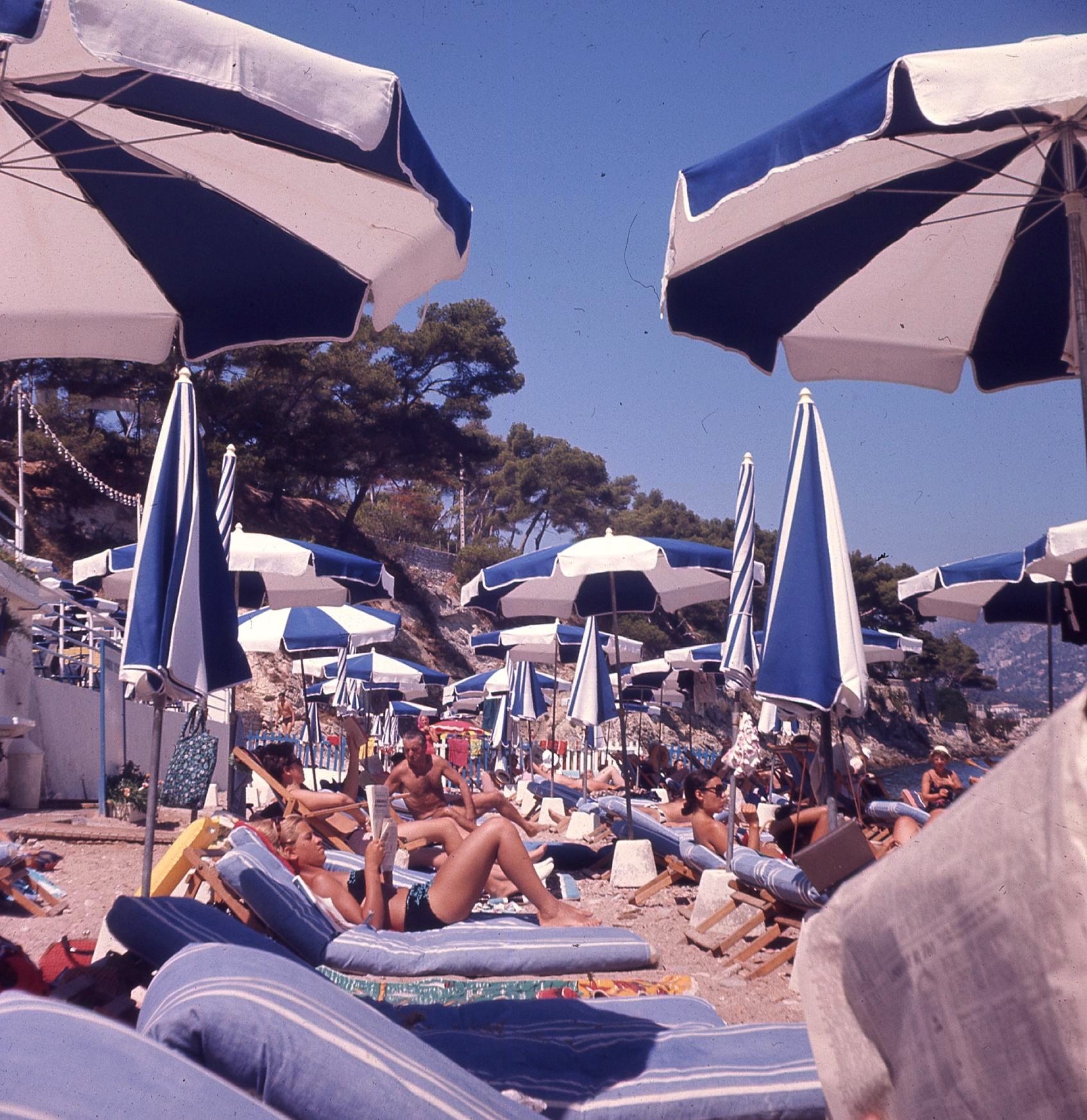 Paloma Plage, St Jean Cap Ferrat - the paying side
