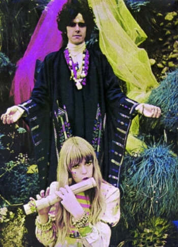Donovan, who believed in "the worship of life, the worship of the earth, the good mother earth, and the sun". 