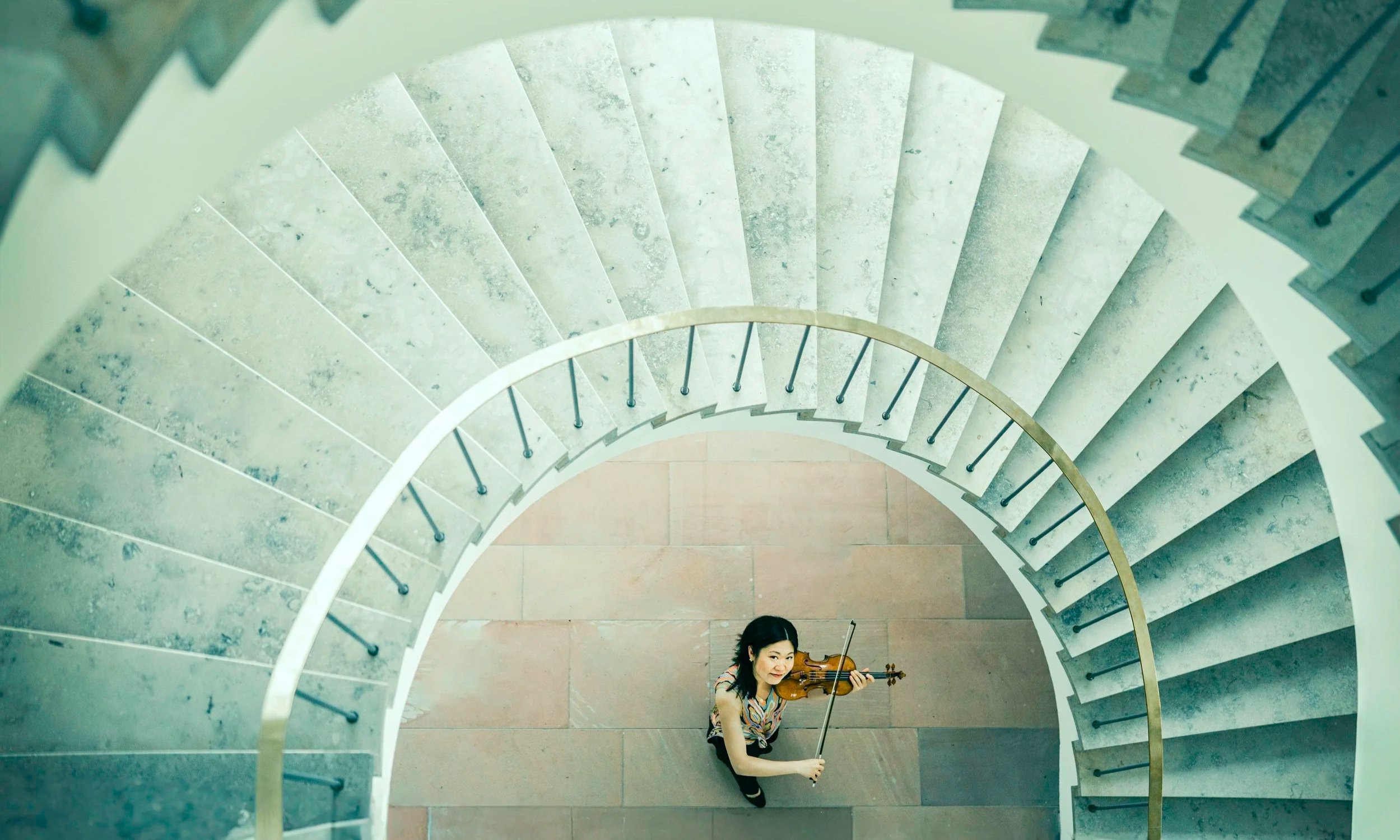 Titel-Seite? © Elza Loginova (3mb).jpg