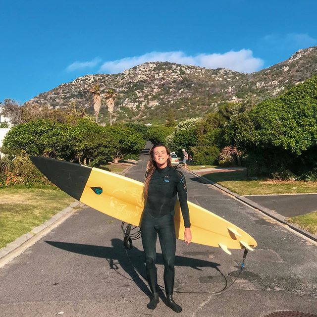 If that ^ cheesy smile doesn&rsquo;t say it already....Yesterday was a pretty huge day for me. I had my first surf with a 9ft board and impact vest at a 12-15 ft Sunset reef!

It&rsquo;s been a goal/ dream of mine for a while now to push my self into