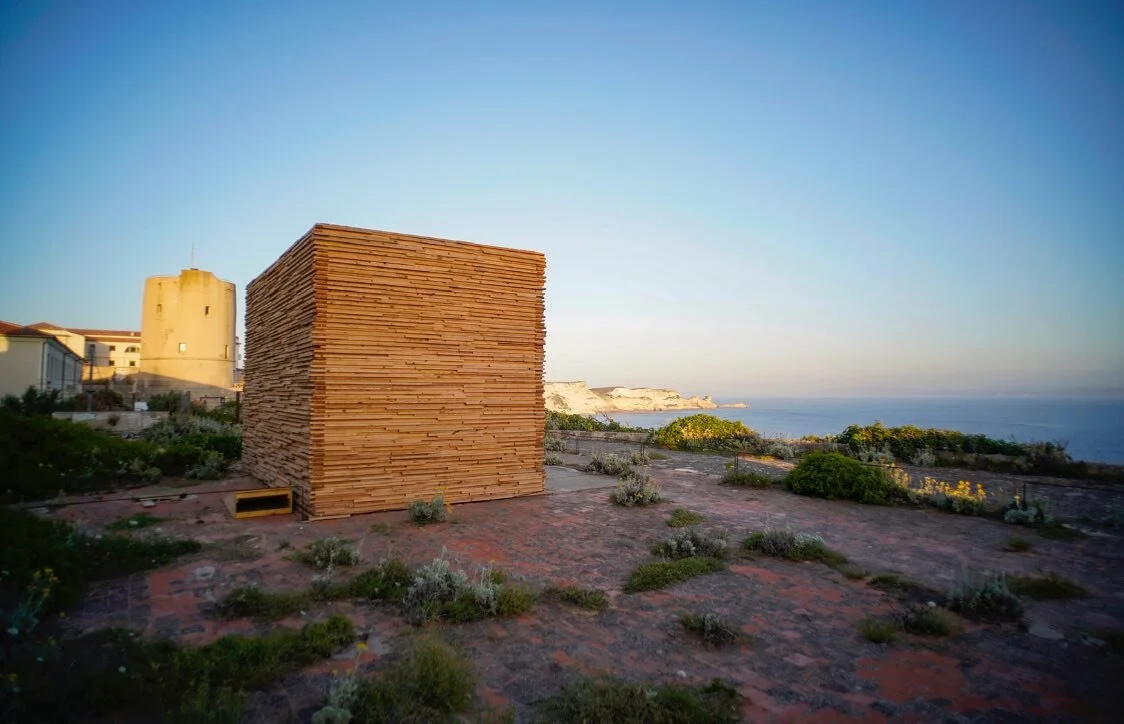 De Renava &agrave; Bonifacio 
.
Orma Architettura &amp; Marion Valli