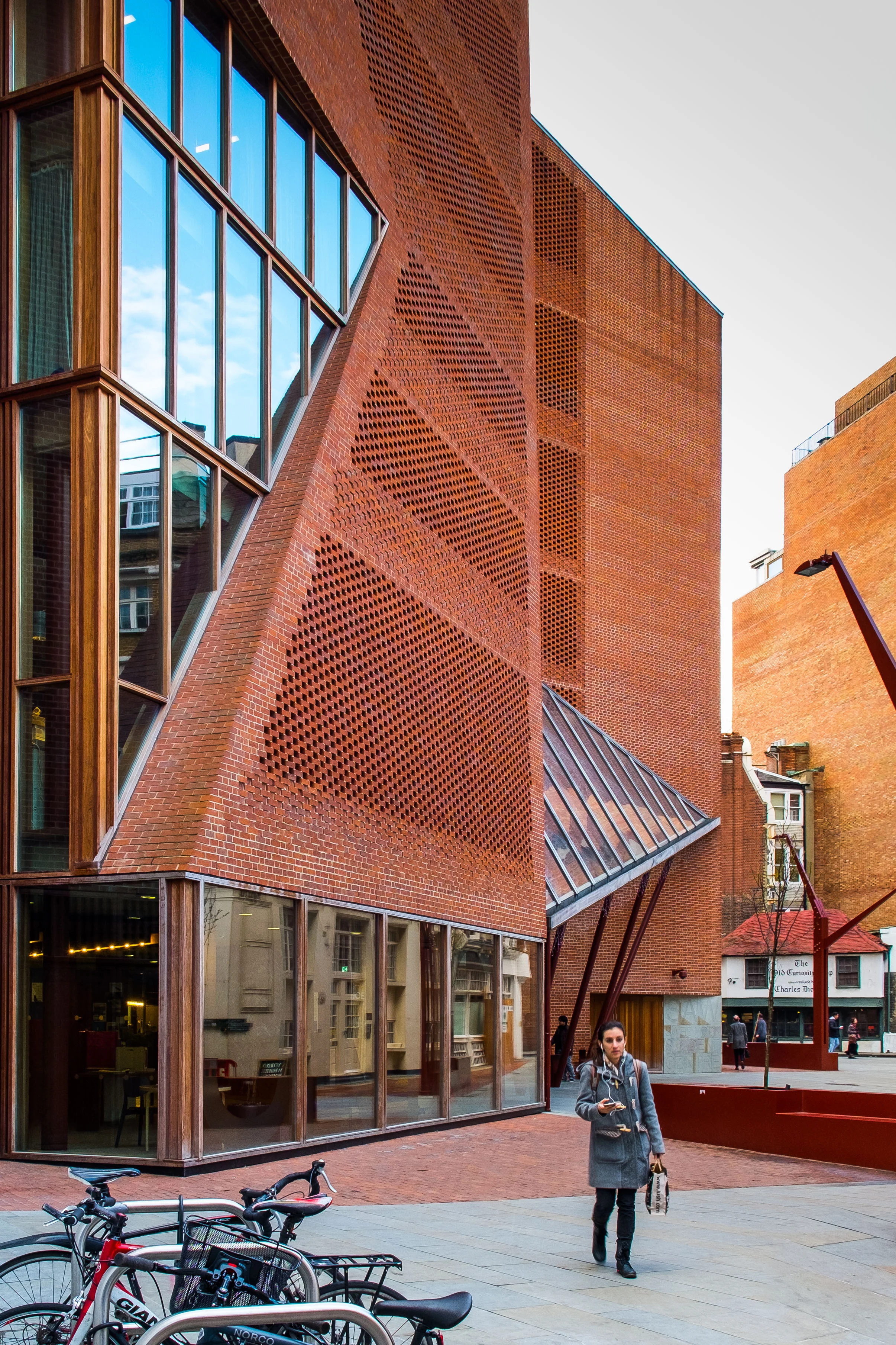 Saw Swee Hock Student Centre, LSE (O'Donnell & Tuomey, 2014)
