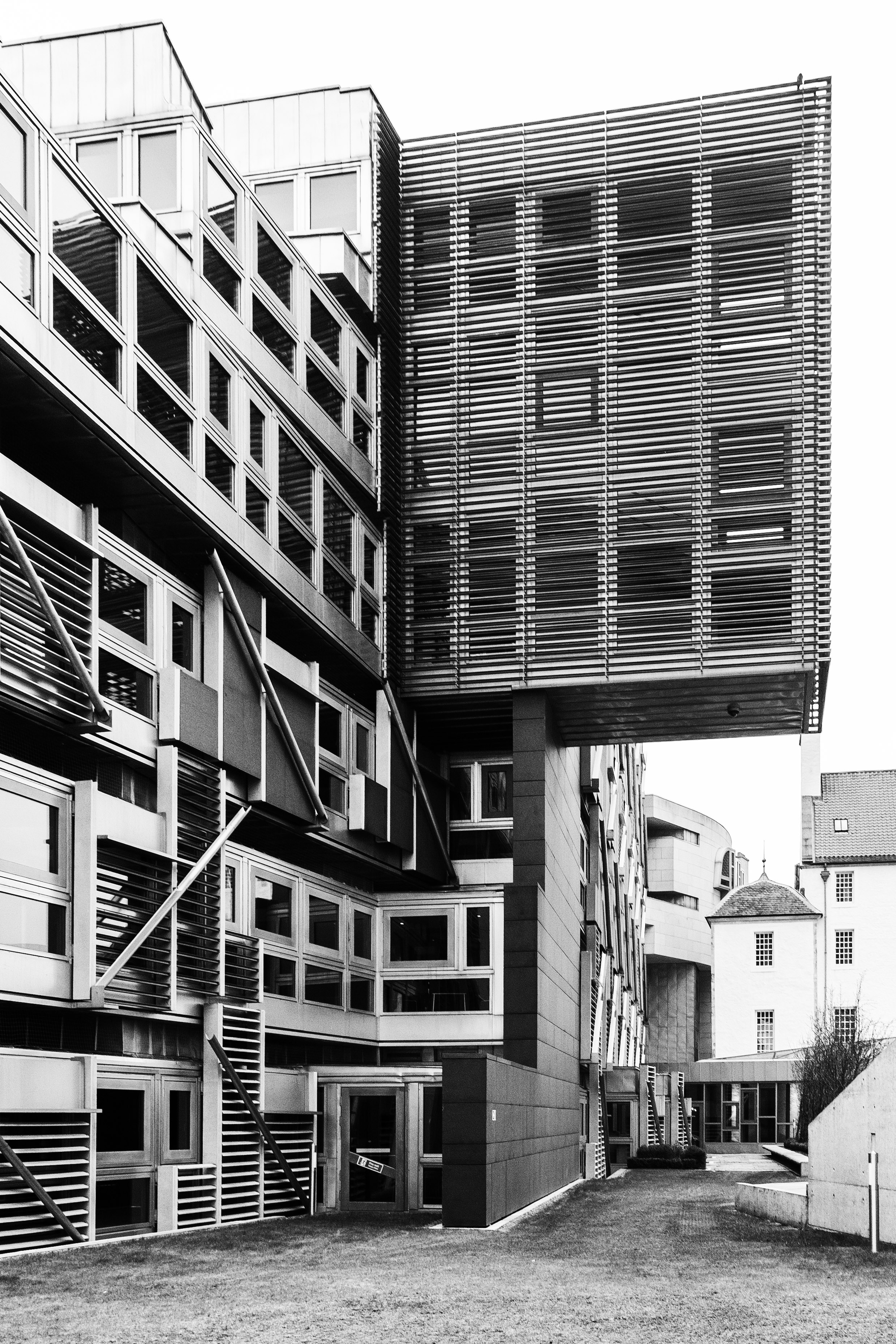 Scottish Parliament, Edinburgh (Enric Moralles, 2004)