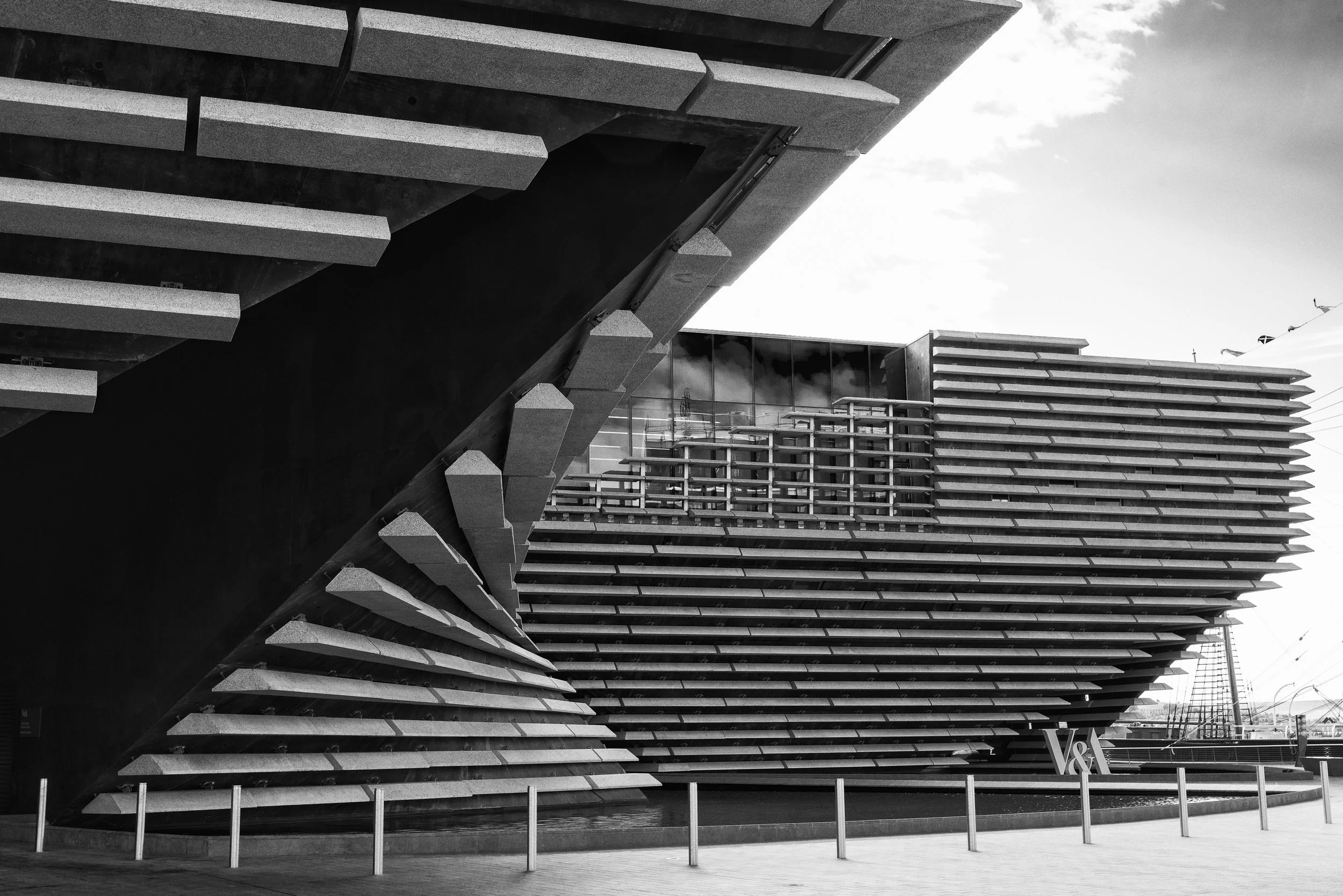 V&A Dundee bw--5.jpg