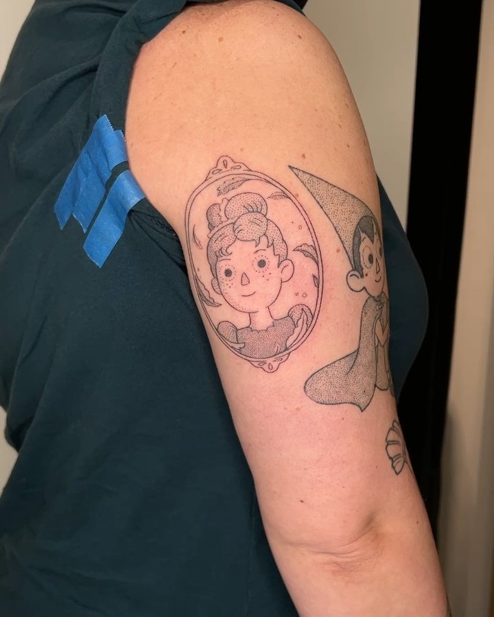 Session 3 for MJ, an Over the Garden Wall patchwork sleeve project. It&rsquo;s been a joy to do this as my first full sleeve, can&rsquo;t wait to finish it up 😌
#handpoke #otgw #overthegardenwall #chicagotattooartist #handpokedtattoo #qttr