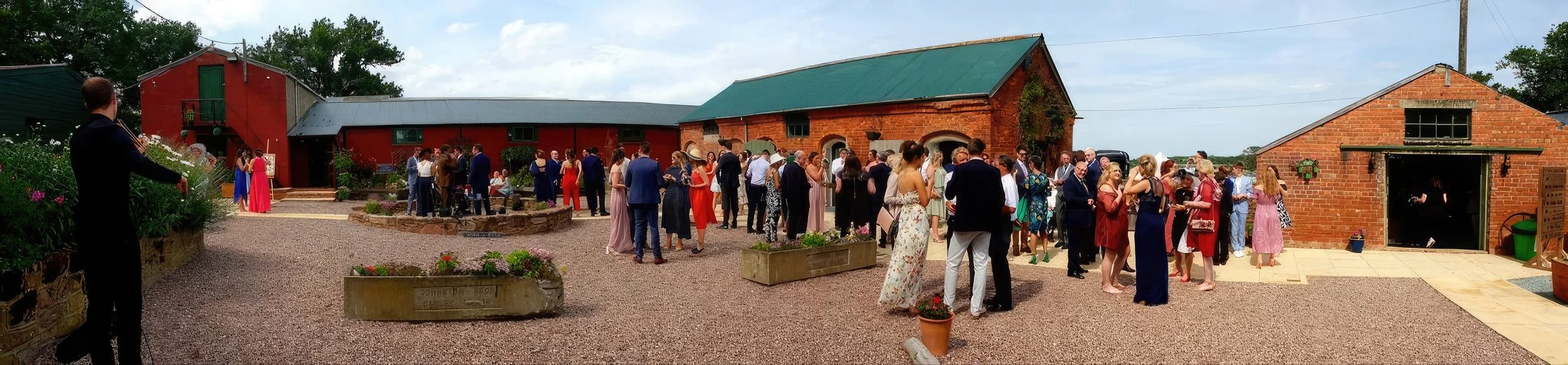 Stanford Farm Wedding venue header new-gigapixel-standard-scale-2_00x.jpeg