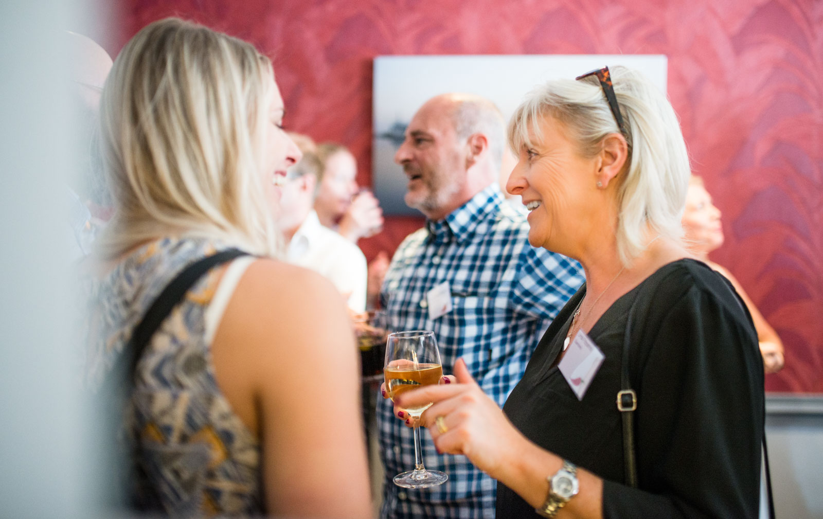  Available for small corporate and networking events, corporate days out, corporate meetings, conferences, product launches, workshops &amp; seminars and even an expo event.  I cover your meetings, talks, conferences and parties, capturing meaningful