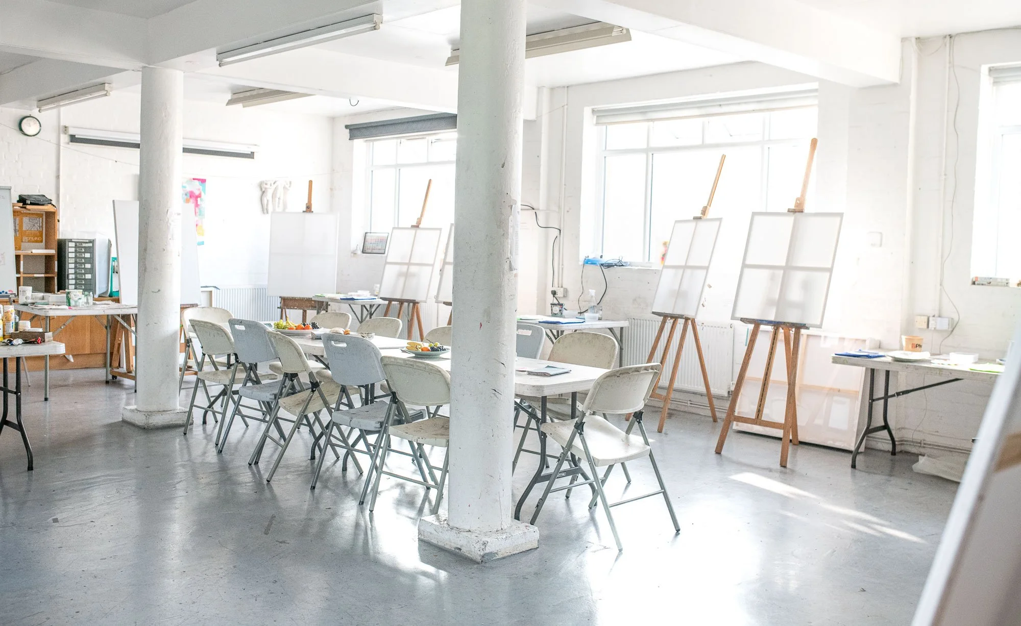 Painting abstract class workshops retreats in Brighton Hove professional art studio
