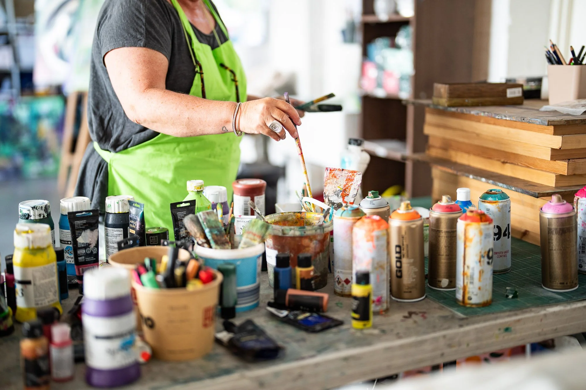 Introduction to intuitive abstract art painting Brighton Sussex workshop