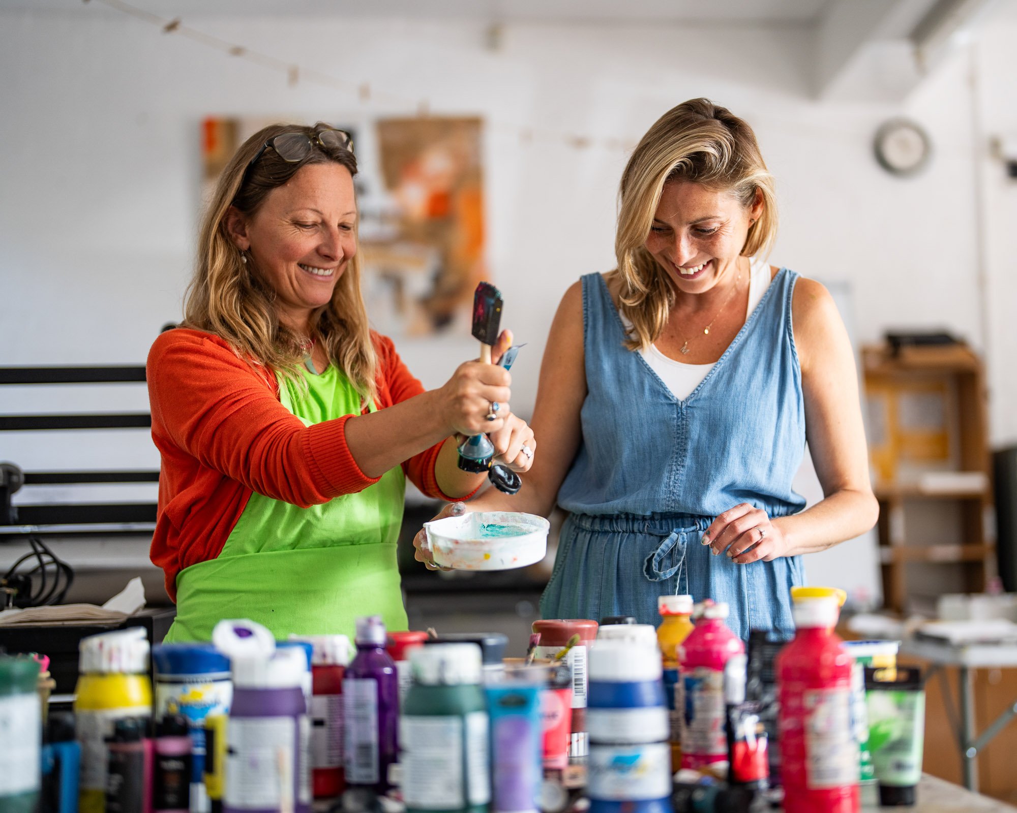 Learn abstract art painting beginners workshop with Magdalena Cheshire Chester UK.jpg