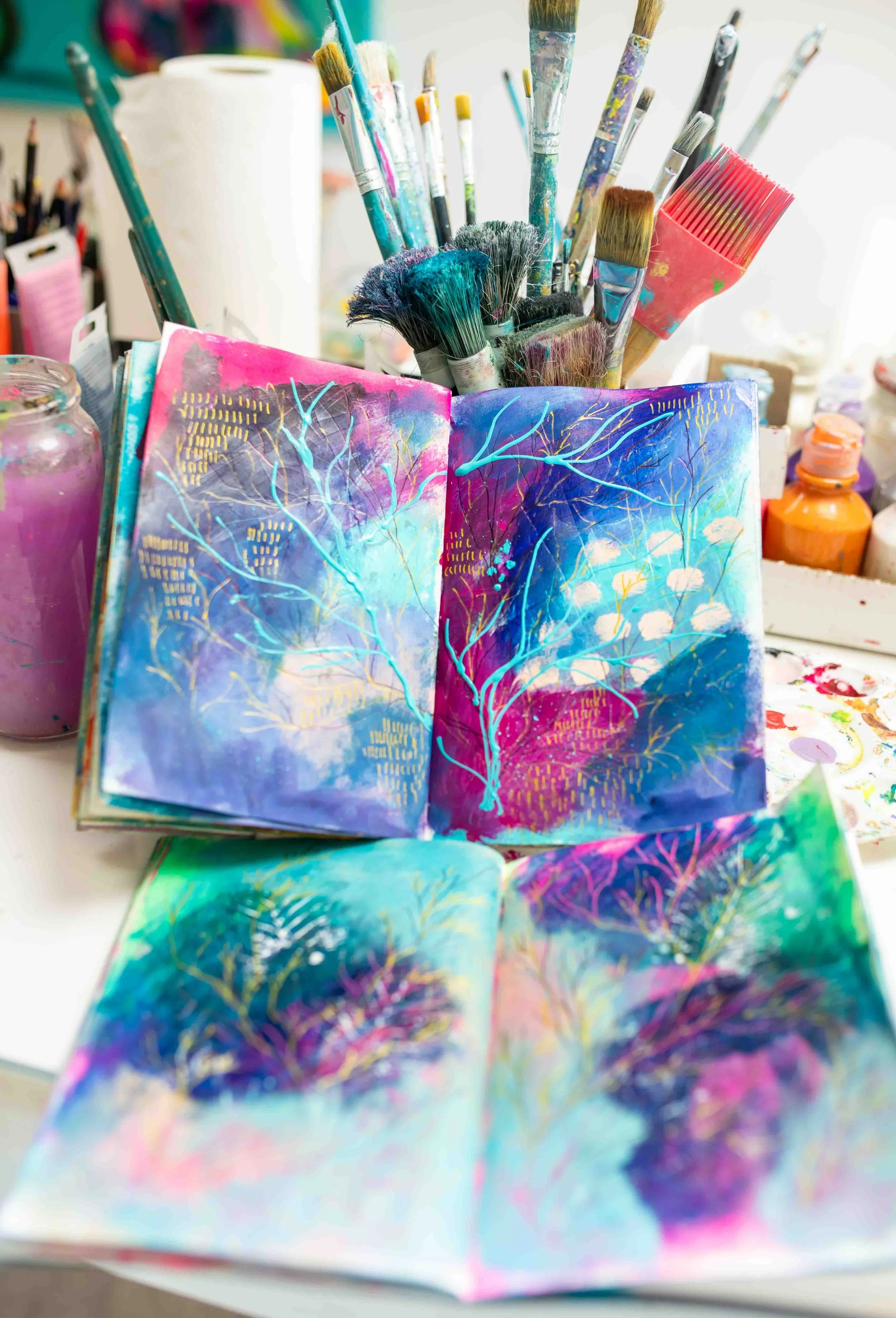 Regulars adults abstract sketchbook art journaling class Brighton Sussex UK