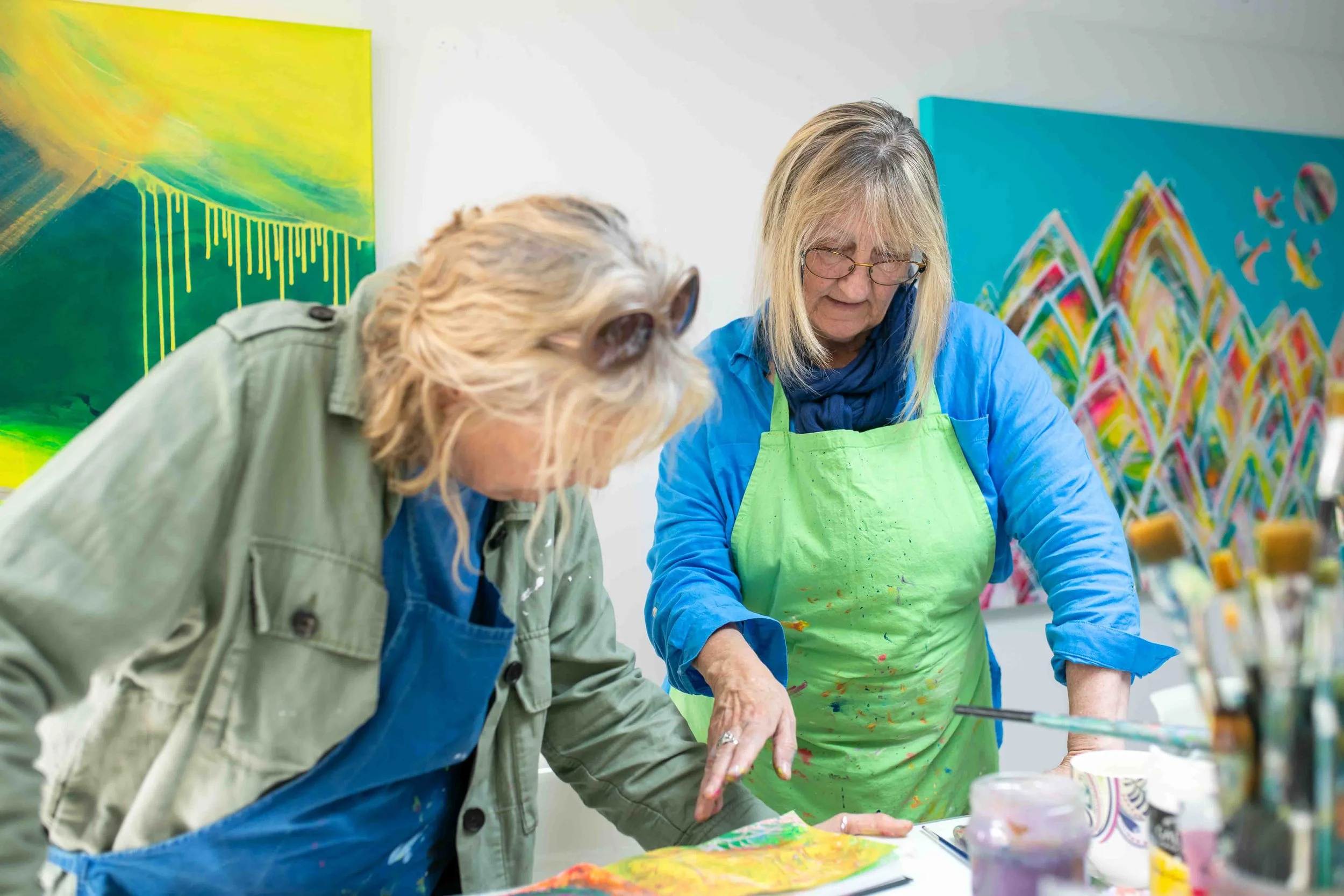 Adults beginners friendly abstract art journaling class in Brighton Hove Sussex UK (Copy)