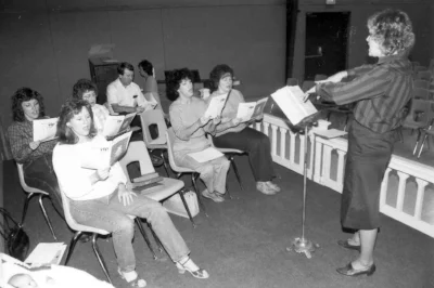 1984 Choir Pic#23.jpg