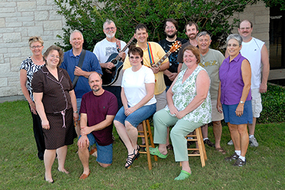 2009 Praise Band DSH_3748a 4x6.jpg