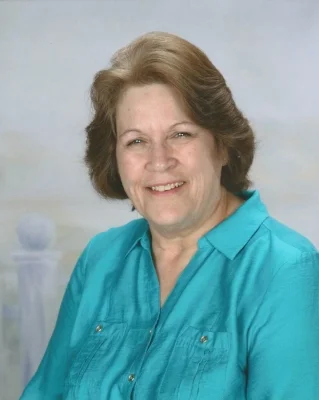 Denise - Staff 2017.jpg