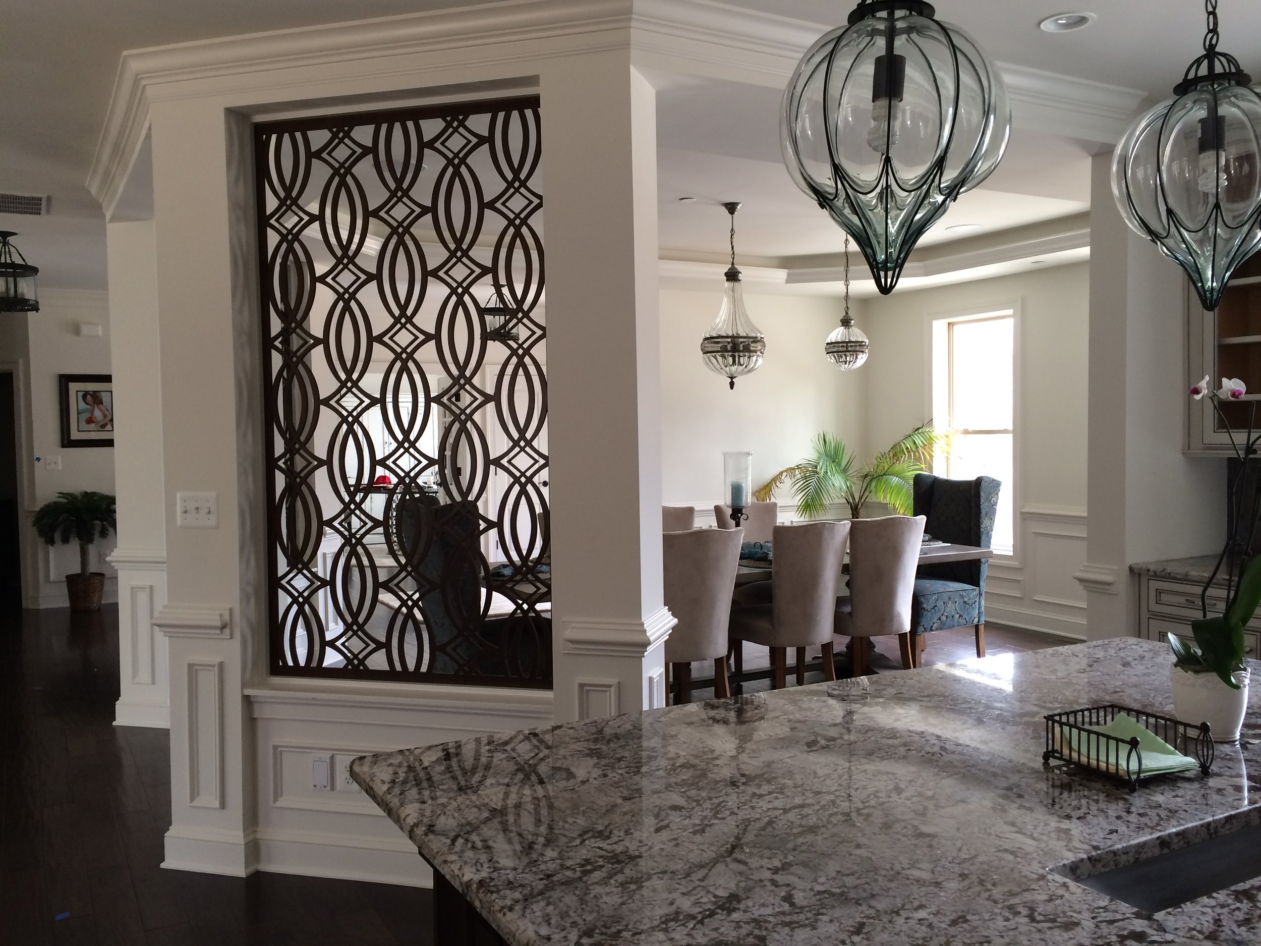 Residence, Colombia MA Paris, Wall partition