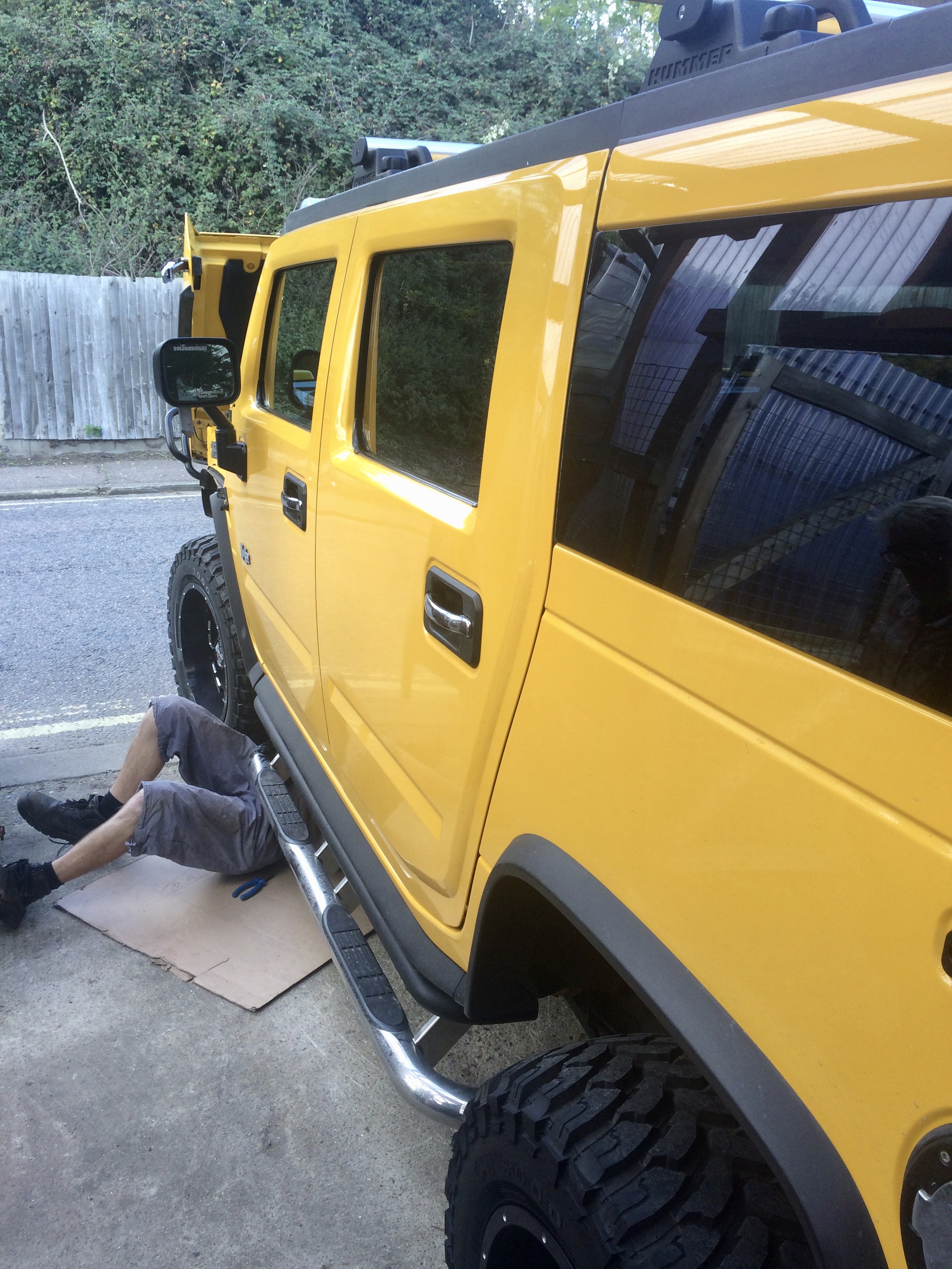 All of our tow bars come with a lifetime guarantee on the bar, we use A1 and PCT as our suppliers.