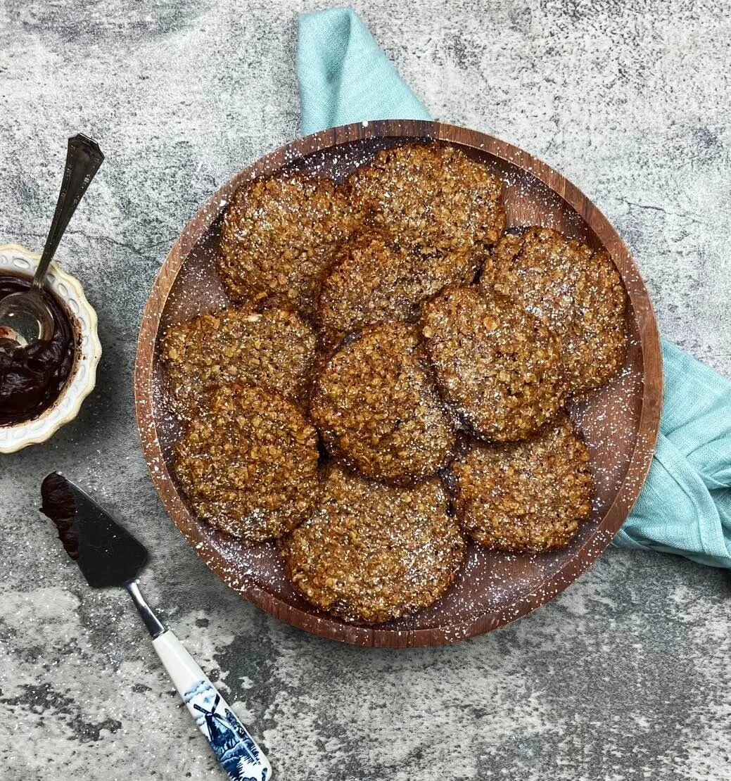 Oatmeal Lace Cookies with Salted Dark Chocolate