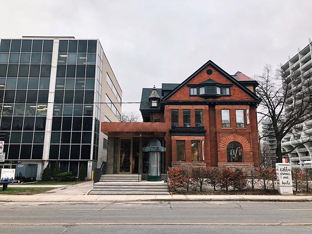 Toronto&rsquo;s new home for francophone culture has officially opened its doors @afdetoronto. 
Design by @hariripontariniarchitects 
Build by @rothconfinehomes