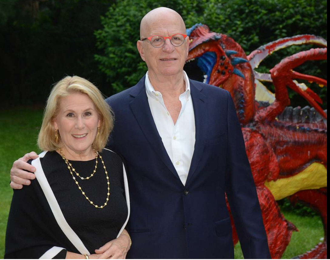 Roz and Bud @ Alan Alda Booked for the Evening (002).png