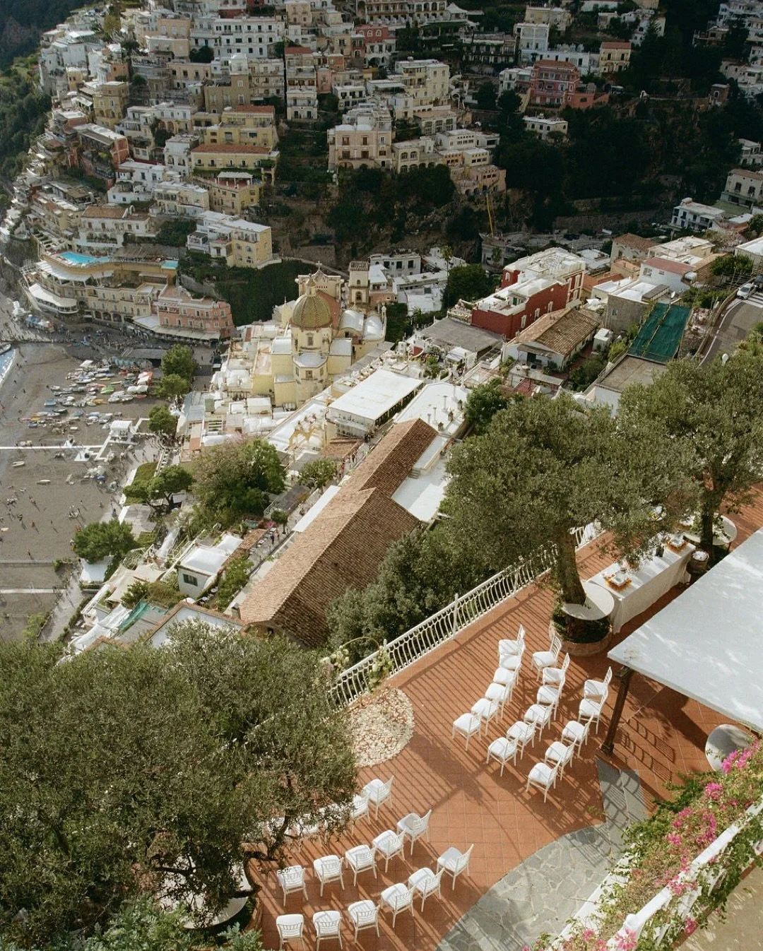 35mm film &bull; Positano Italy &bull; Villa Oliviero&bull;
An aspect I cherish about this work is the trust couples and families put into me. Not only to capture some of their most dreamt about occasions, but to be invited into such intimate moments