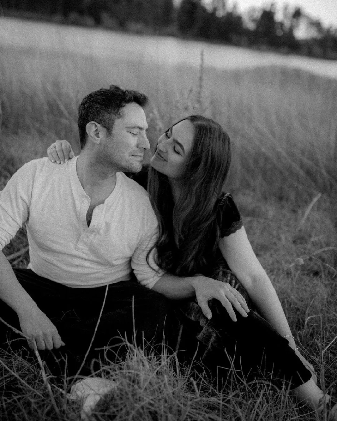 The way these two love eachother&hellip; been feeling especially connected with the lovely souls that step foot in front of my lens lately.  With all craziness today, it&rsquo;s a beautiful thing to step back and see how much pure goodness there is i