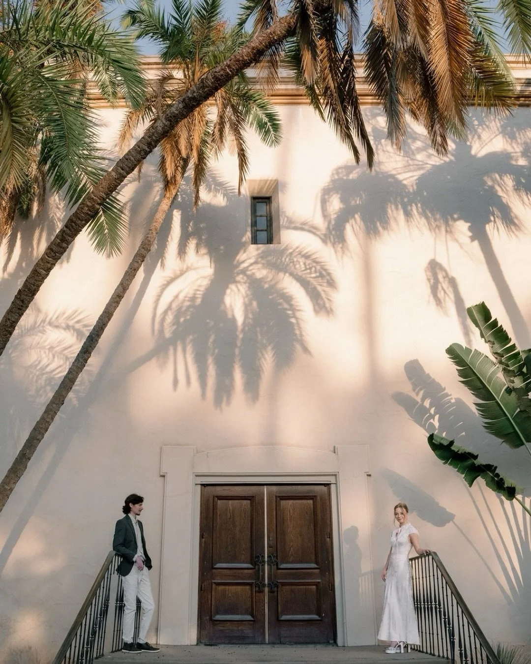The best time wandering around Balboa with these two love birds 🤍 @jo.hummel .
.
.
.
.
.
.
#sandiegoweddingphotographer #sandiegowedding #thewed #loverly #togetherjournal