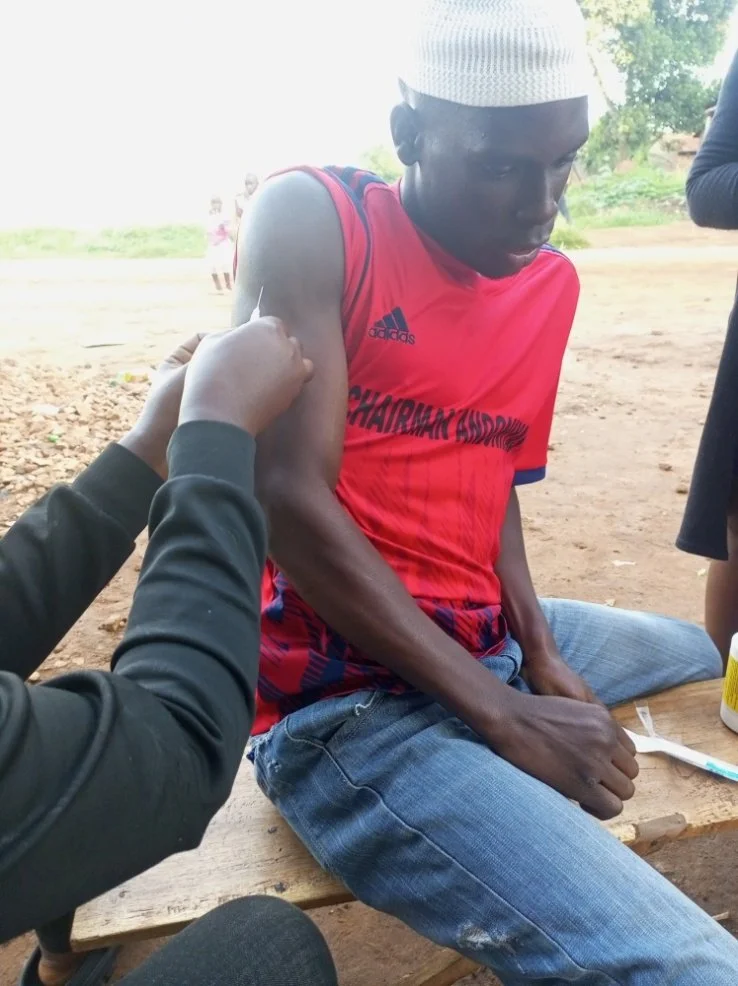outreach vaccination yellow fever adult.jpg