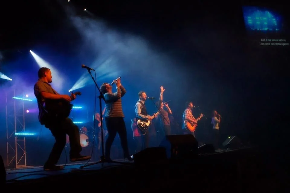 3 Reasons to Use More Than One Worship Leader